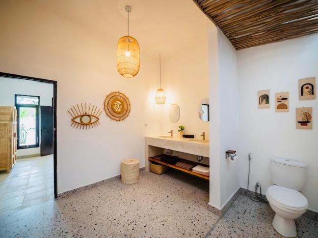 Villa Dadirri - In The Heart Of Seminyak - Walking Distance From Restaurants, Bars And Beach - Perfect Location Eksteriør bilde